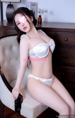 Phương Nhi – gái gọi Long Thành