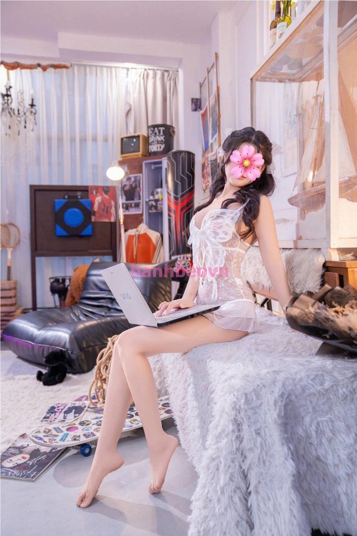 Vy Anh – gái gọi Quận 10