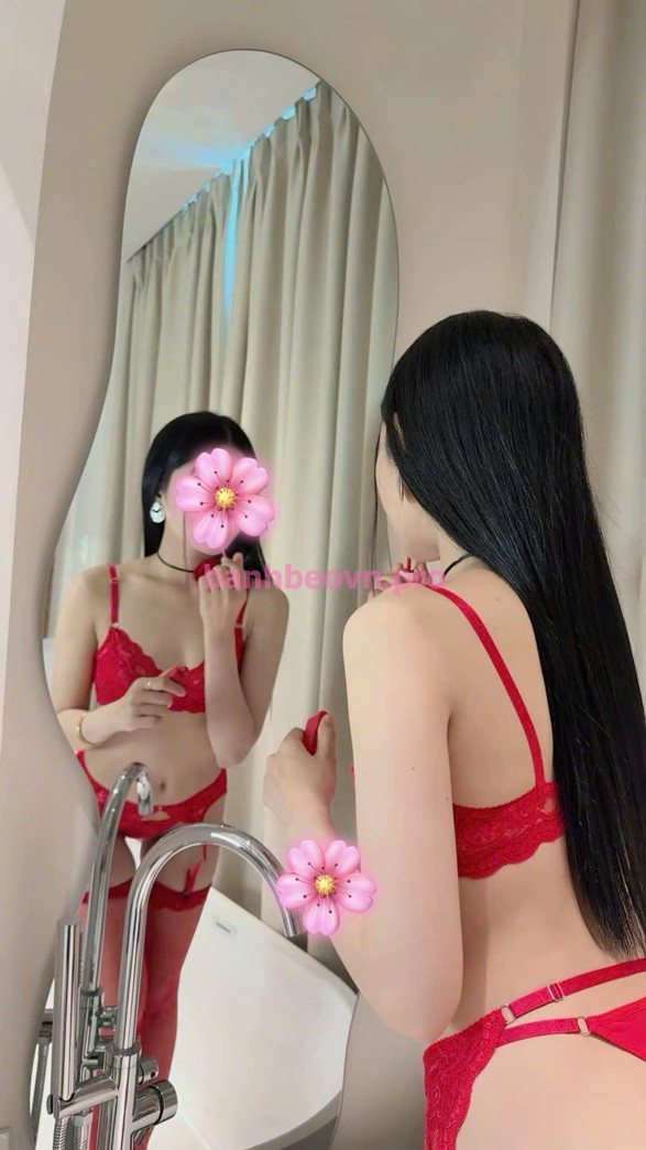 Linh Linh sinh 2003 – 1m63, giá 1tr – Quận 10, Sài Gòn – ảnh 3